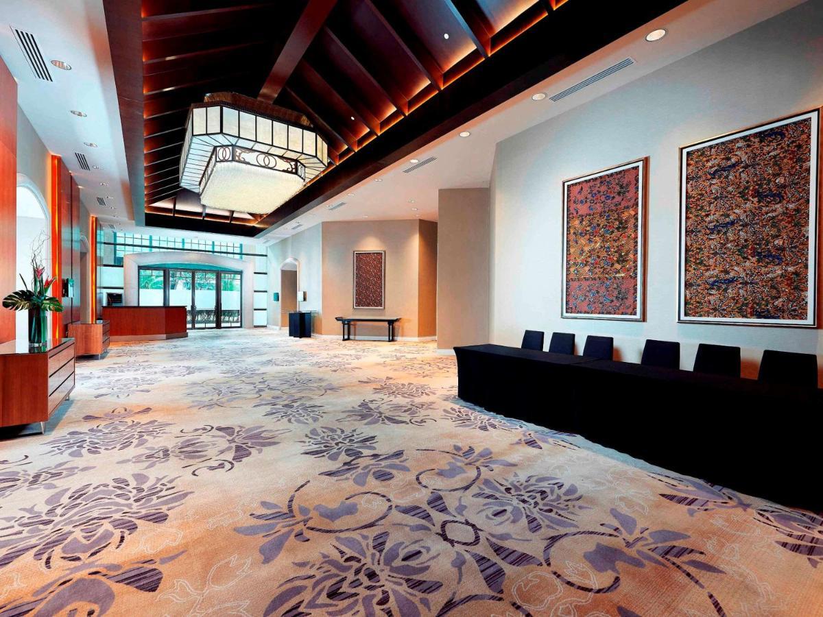 Paradox Merchant Court At Clarke Quay Hotel 5*