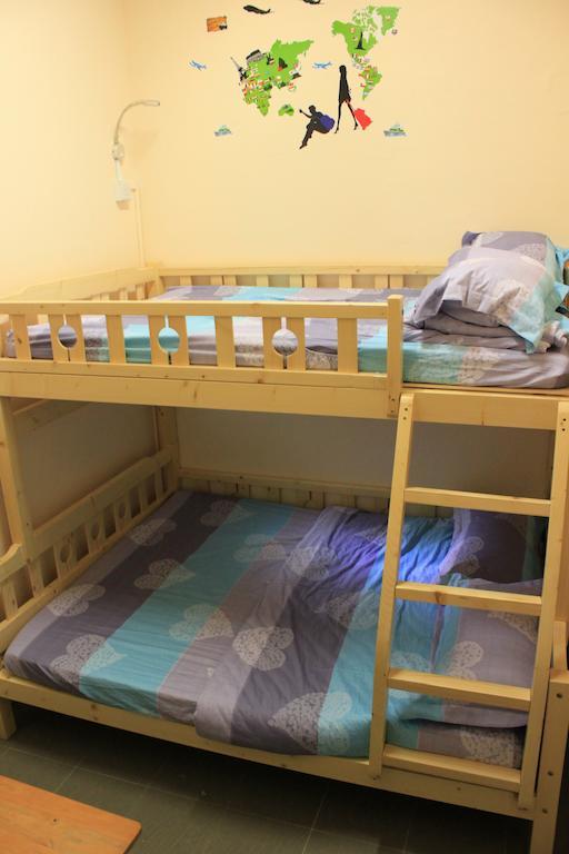 Hostel U8 *