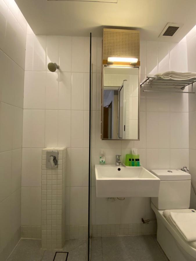 Mayo Hotel 3*