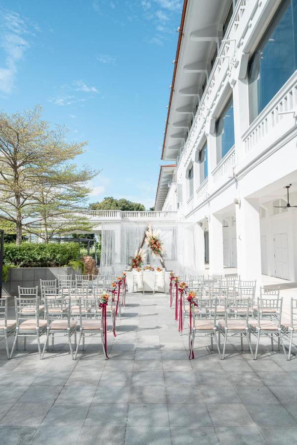 Hotel Oasia Sentosa By Far East Hospitality