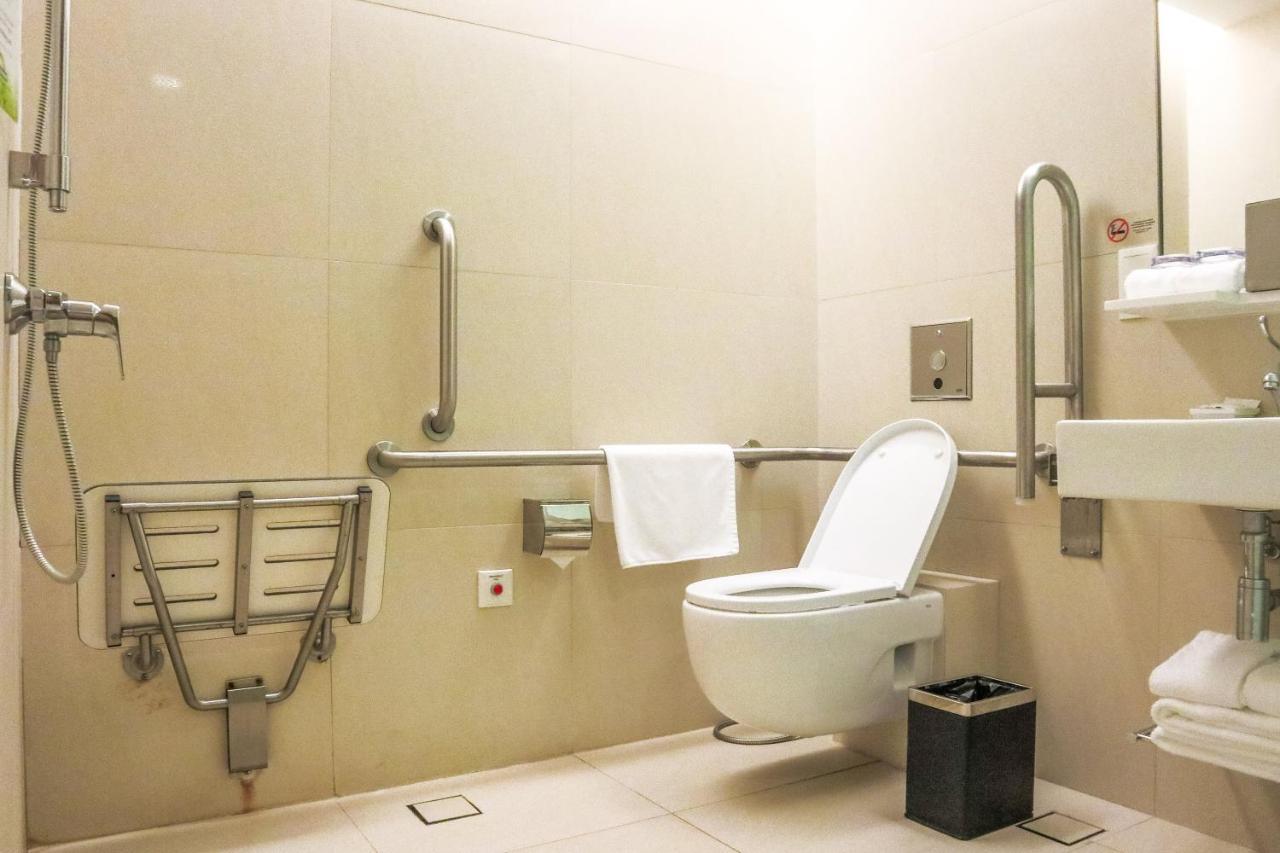 Days By Wyndham At Zhongshan Park Hotel 3*