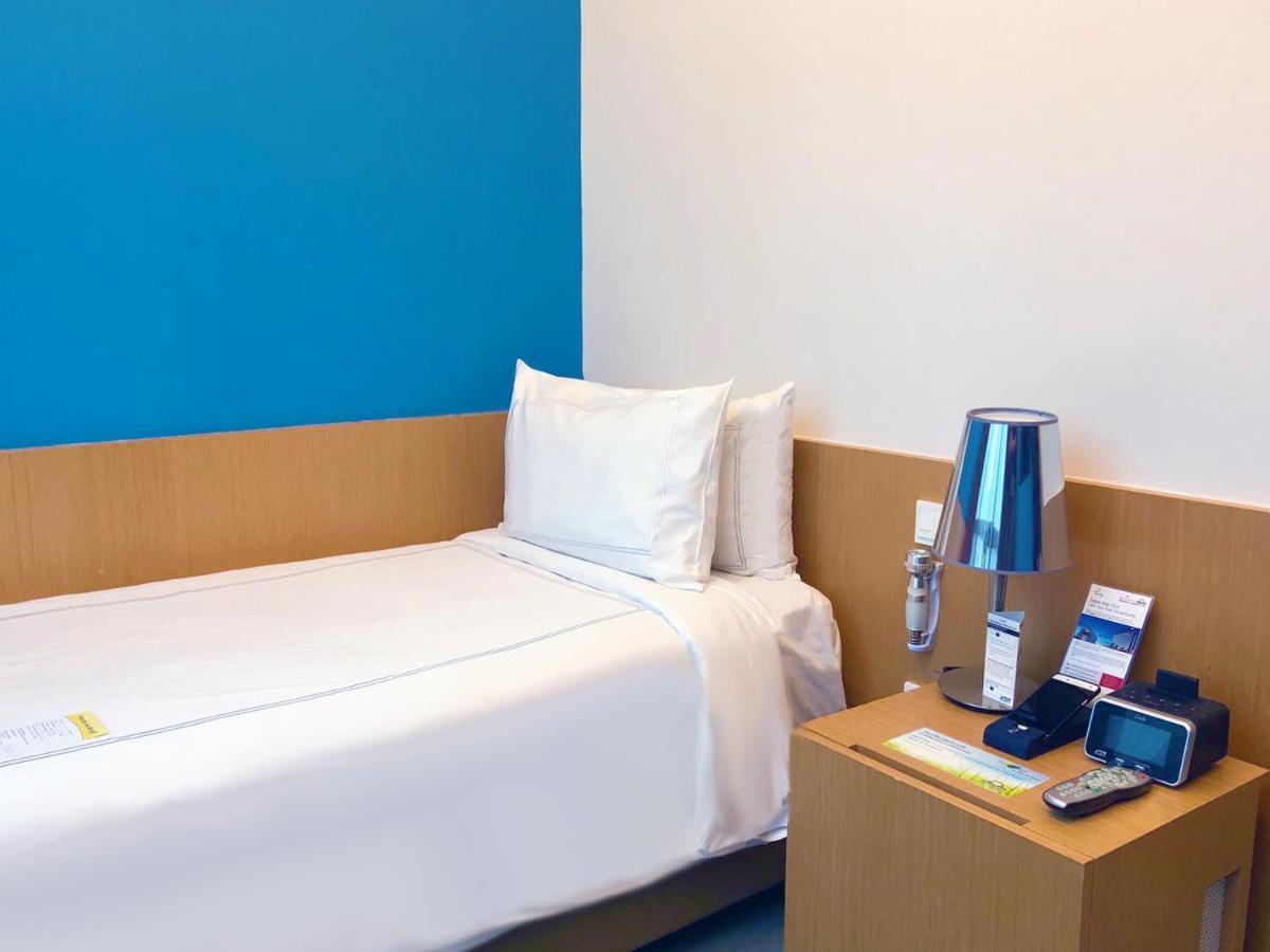 Hotel Days By Wyndham At Zhongshan Park Singapore