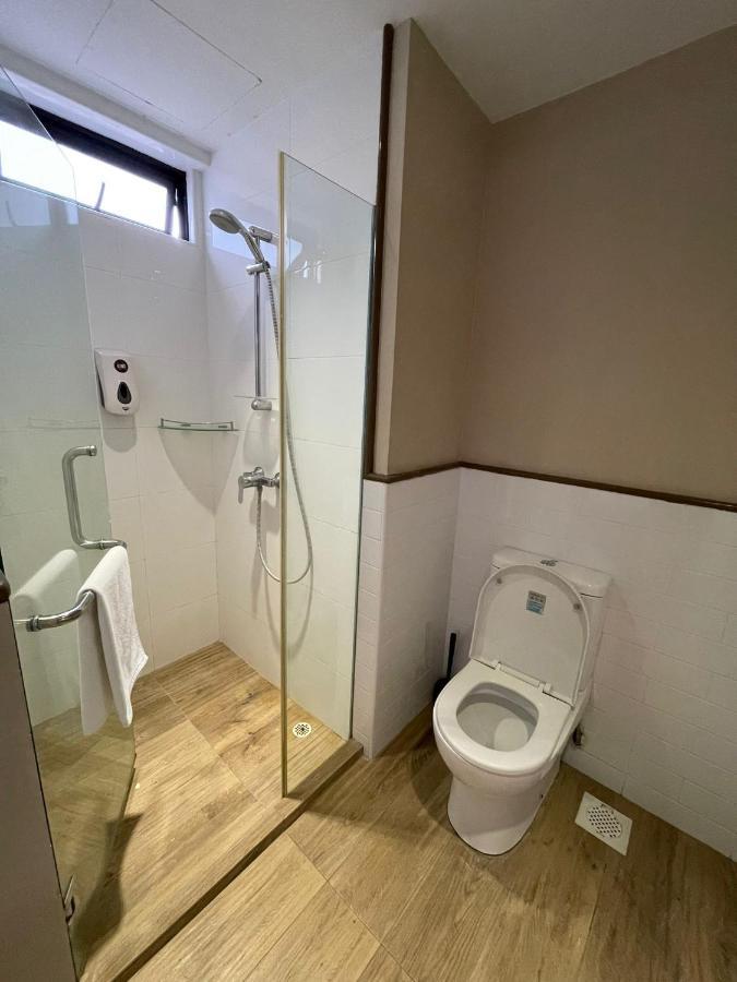 Aparthotel Greatwood Residence At Devonshire 3*