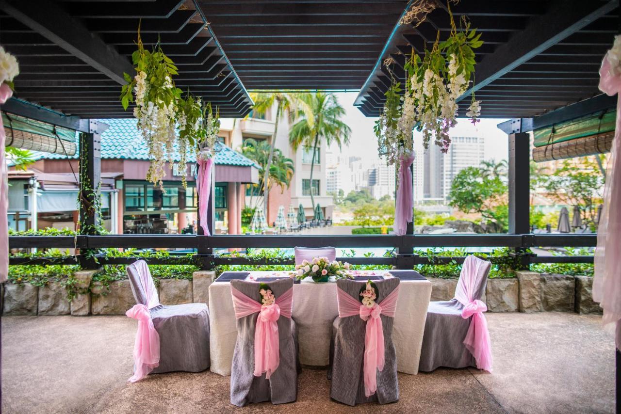 Paradox Merchant Court At Clarke Quay