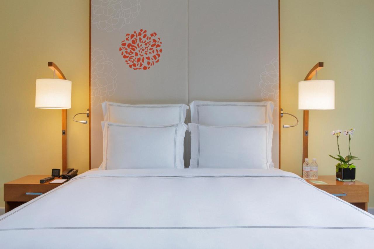 Hotel Paradox Merchant Court At Clarke Quay