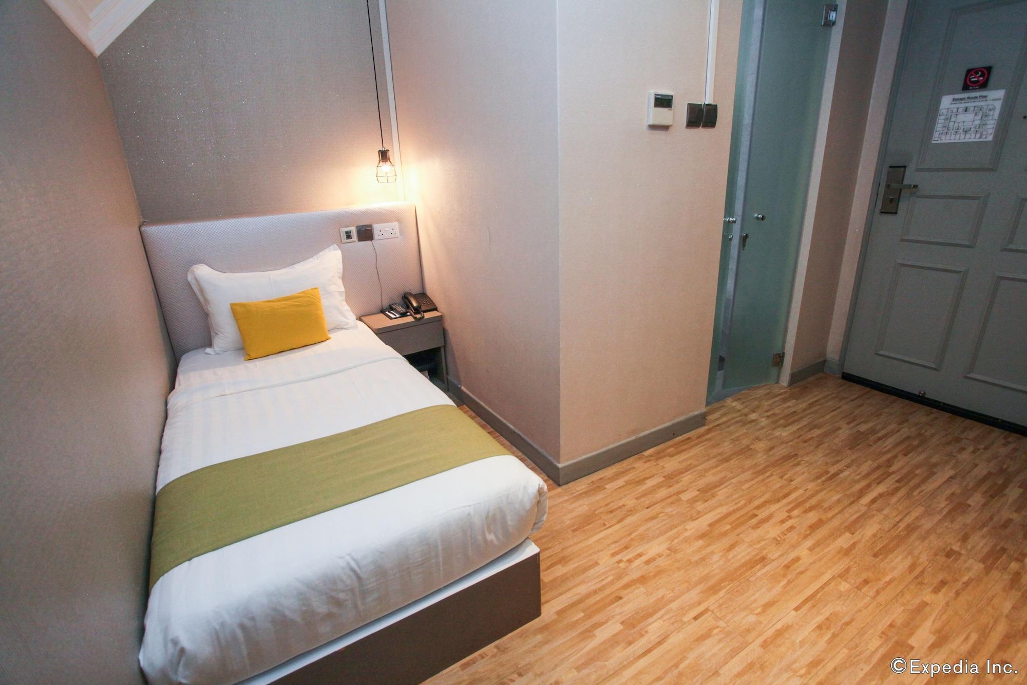 Champion Hotel 3*