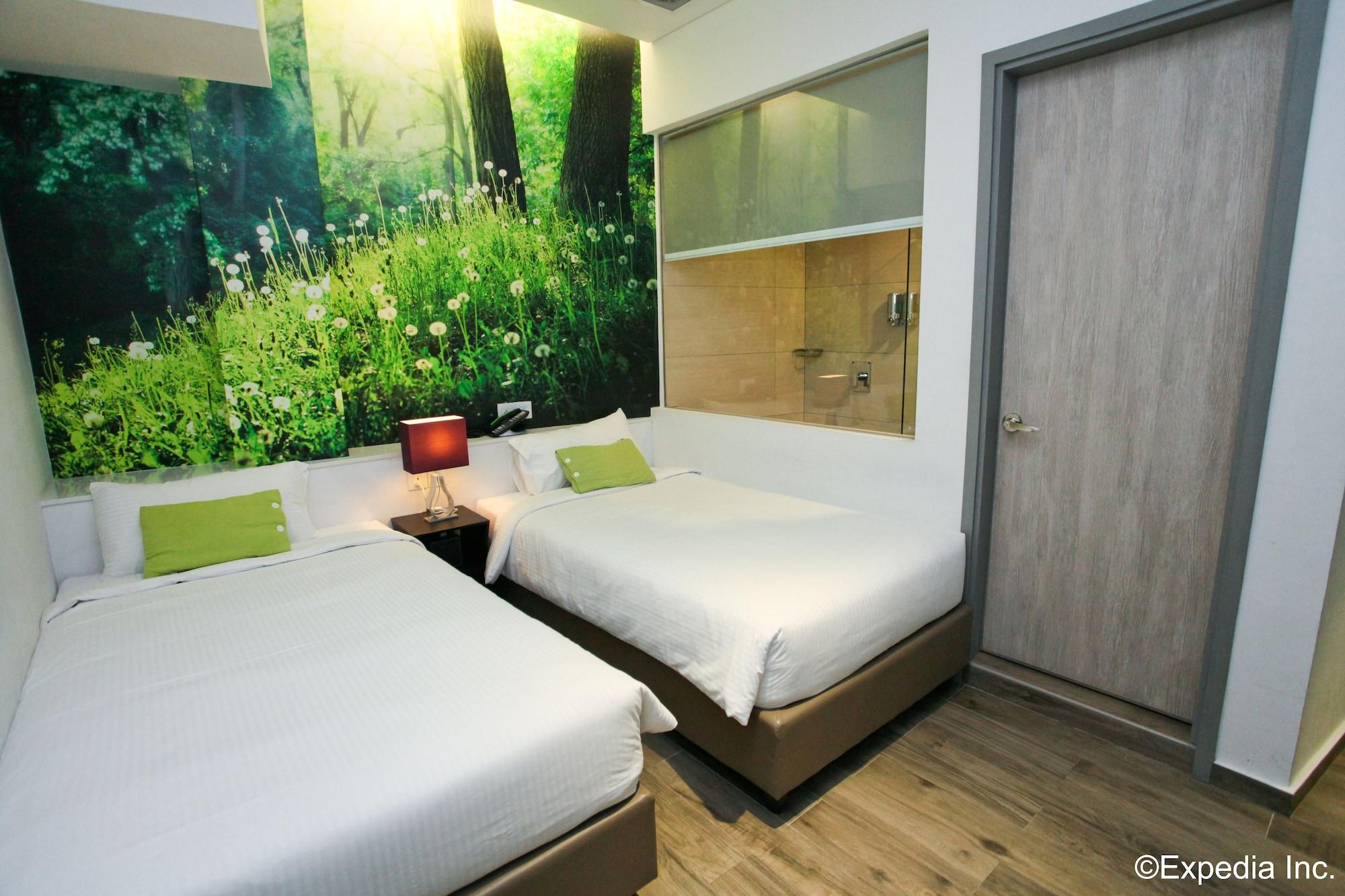 Hotel J8