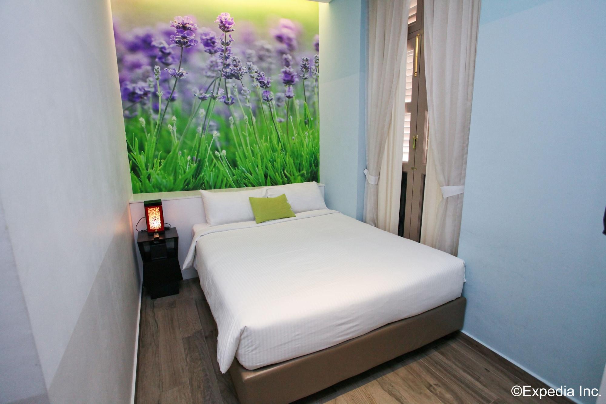 Hotel J8