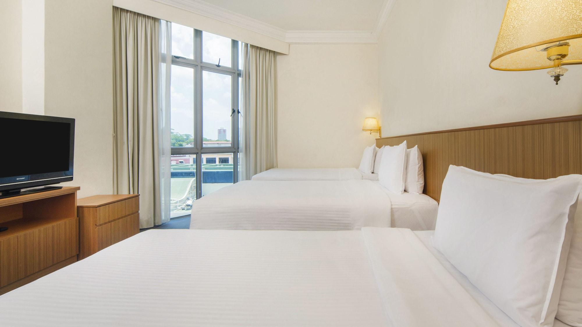 Hotel New Cape 3*