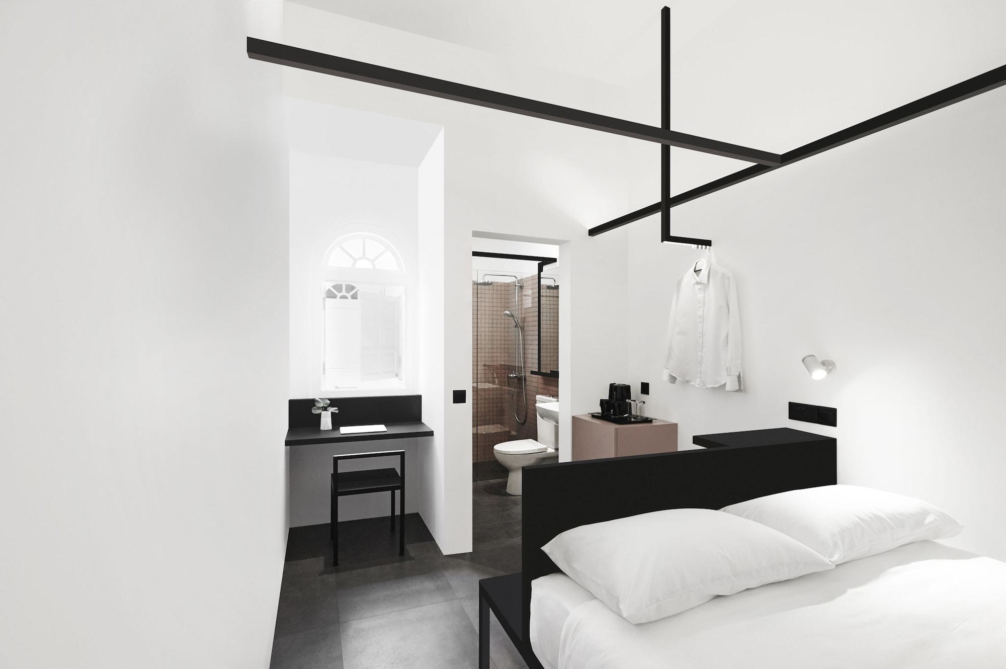 Mono Hotel 3*