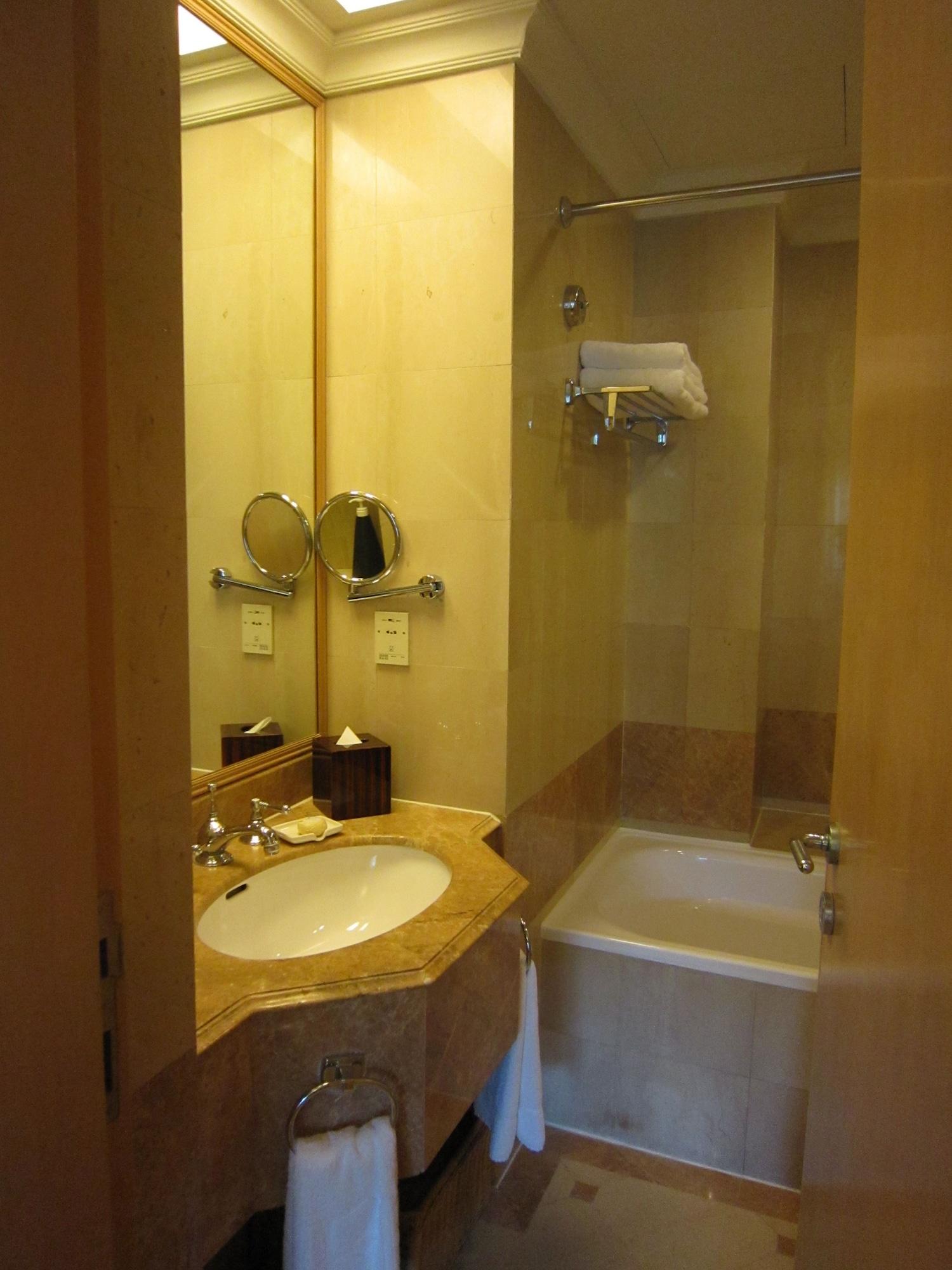 Shangri-la 5* Singapore