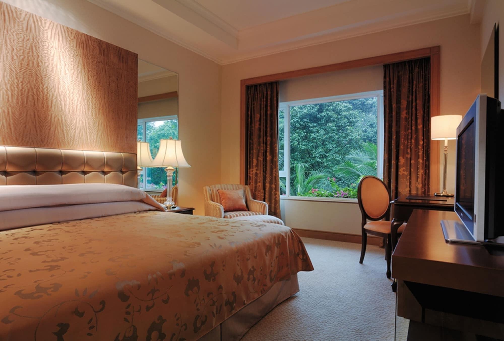 Shangri-la Aparthotel 5*