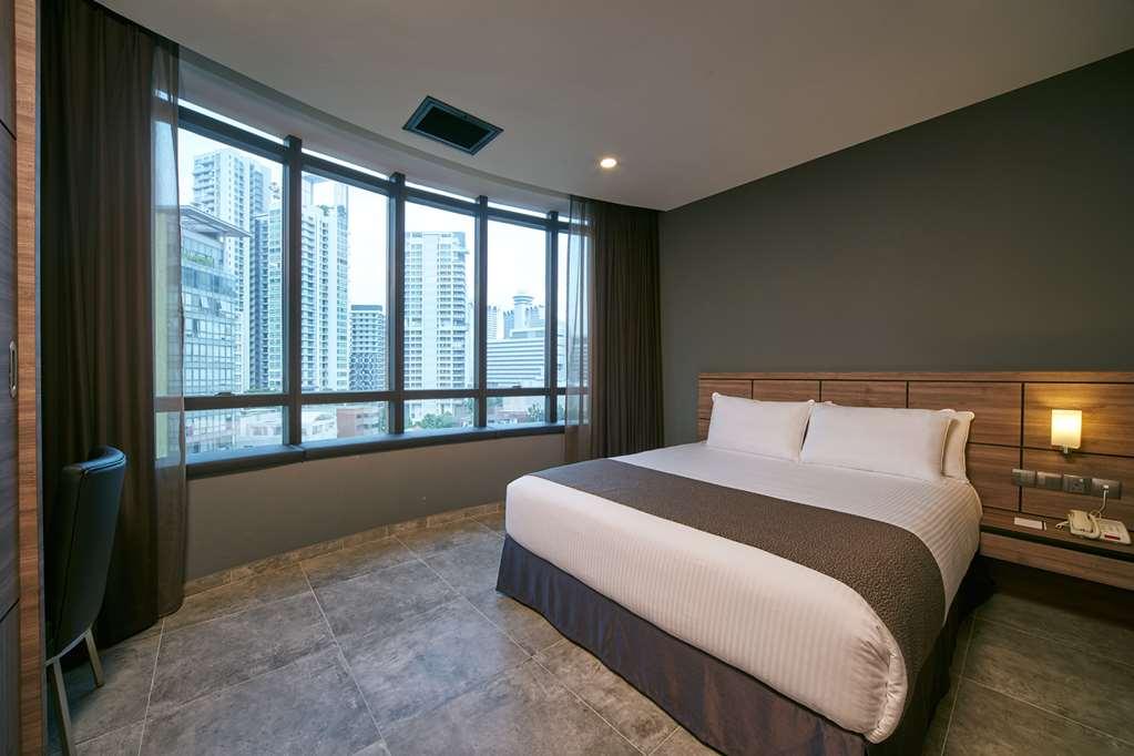 Orchard Grand Court Aparthotel 4*