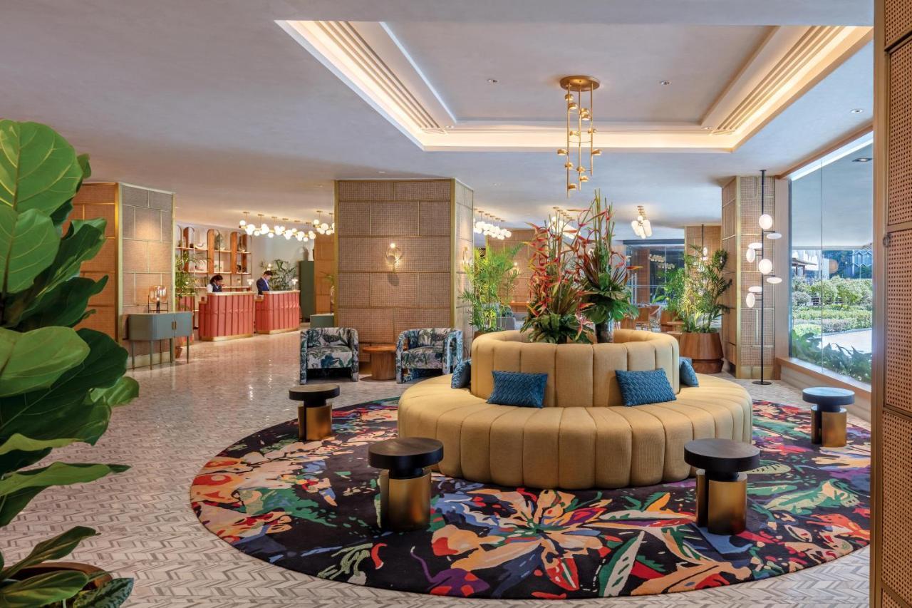 Parkroyal On Road, 4*