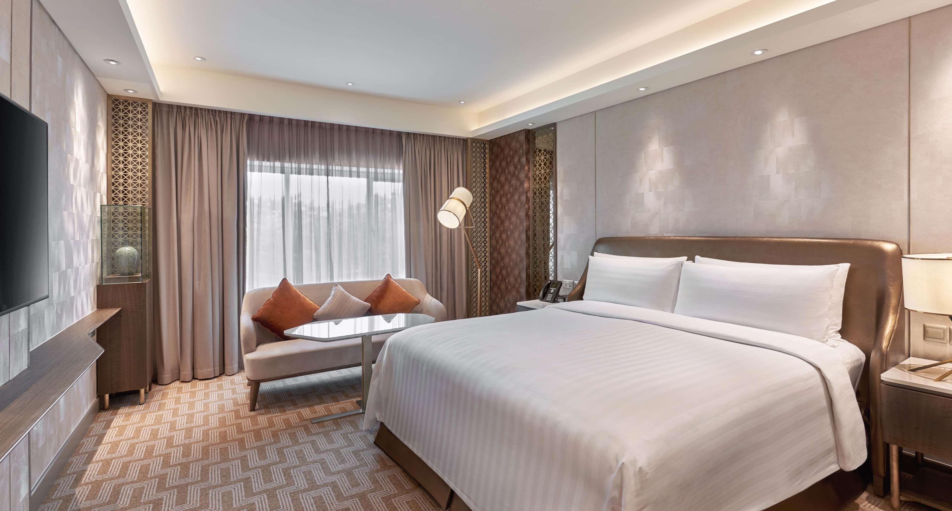 Hotel Parkroyal On Road, 4*
