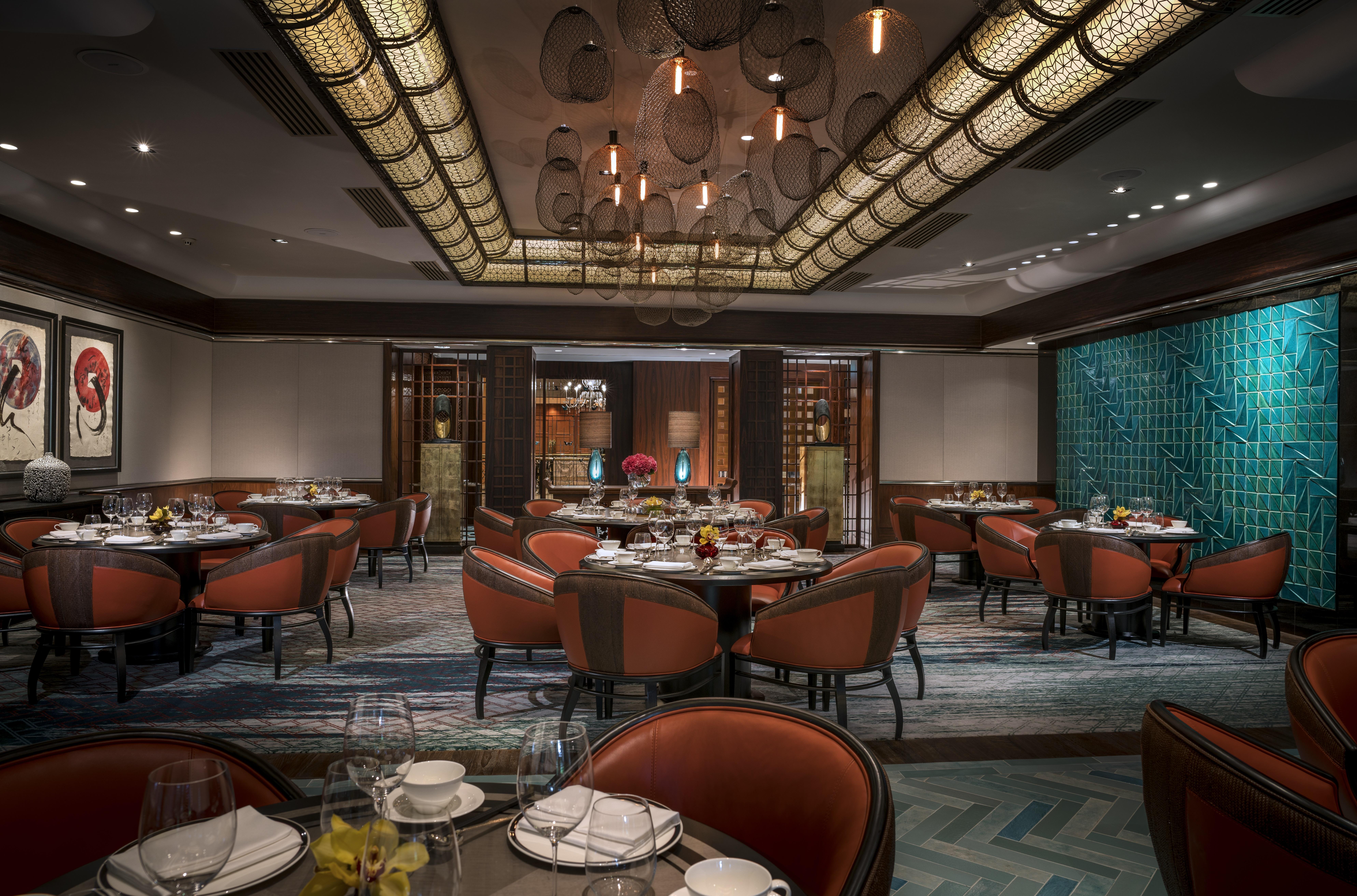Four Seasons Hotel 5*