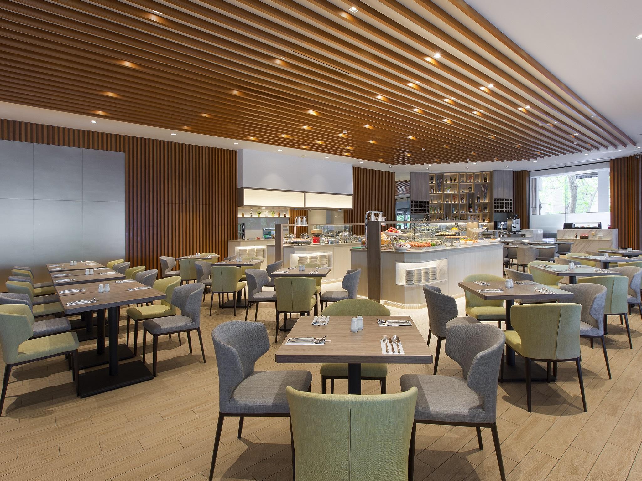 Hotel Four Points By Sheraton Singapore, Riverview 4*