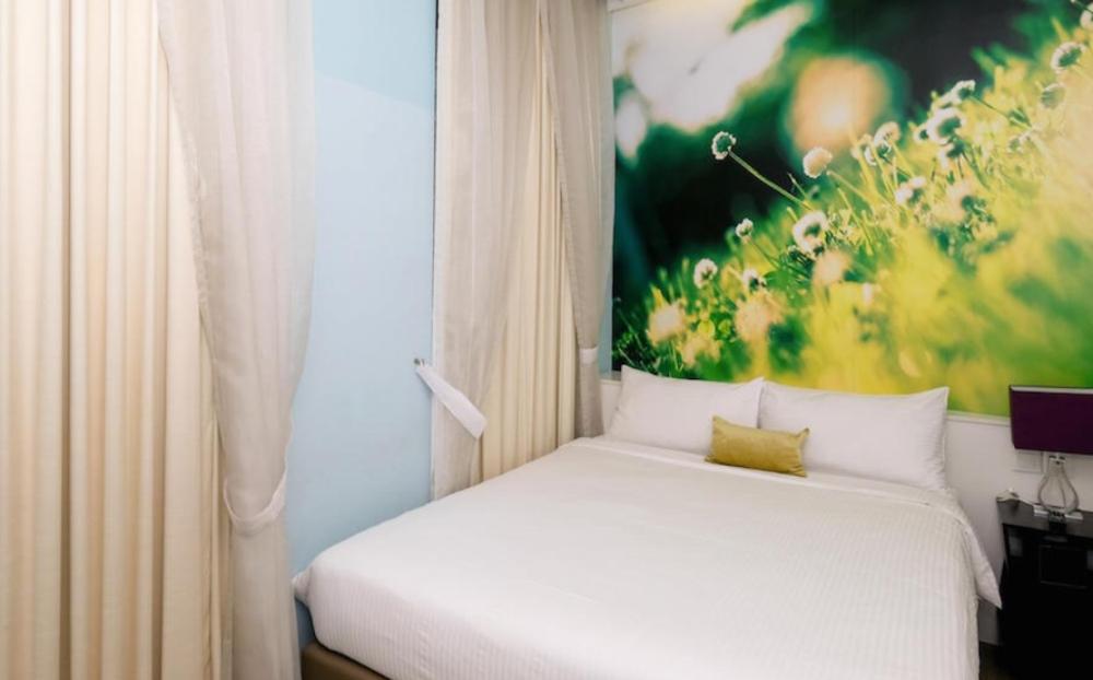 Hotel J8 3*