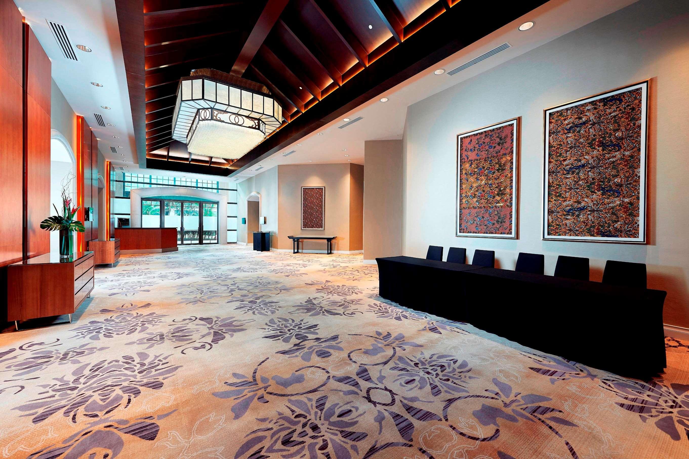 Paradox Merchant Court At Clarke Quay Hotel