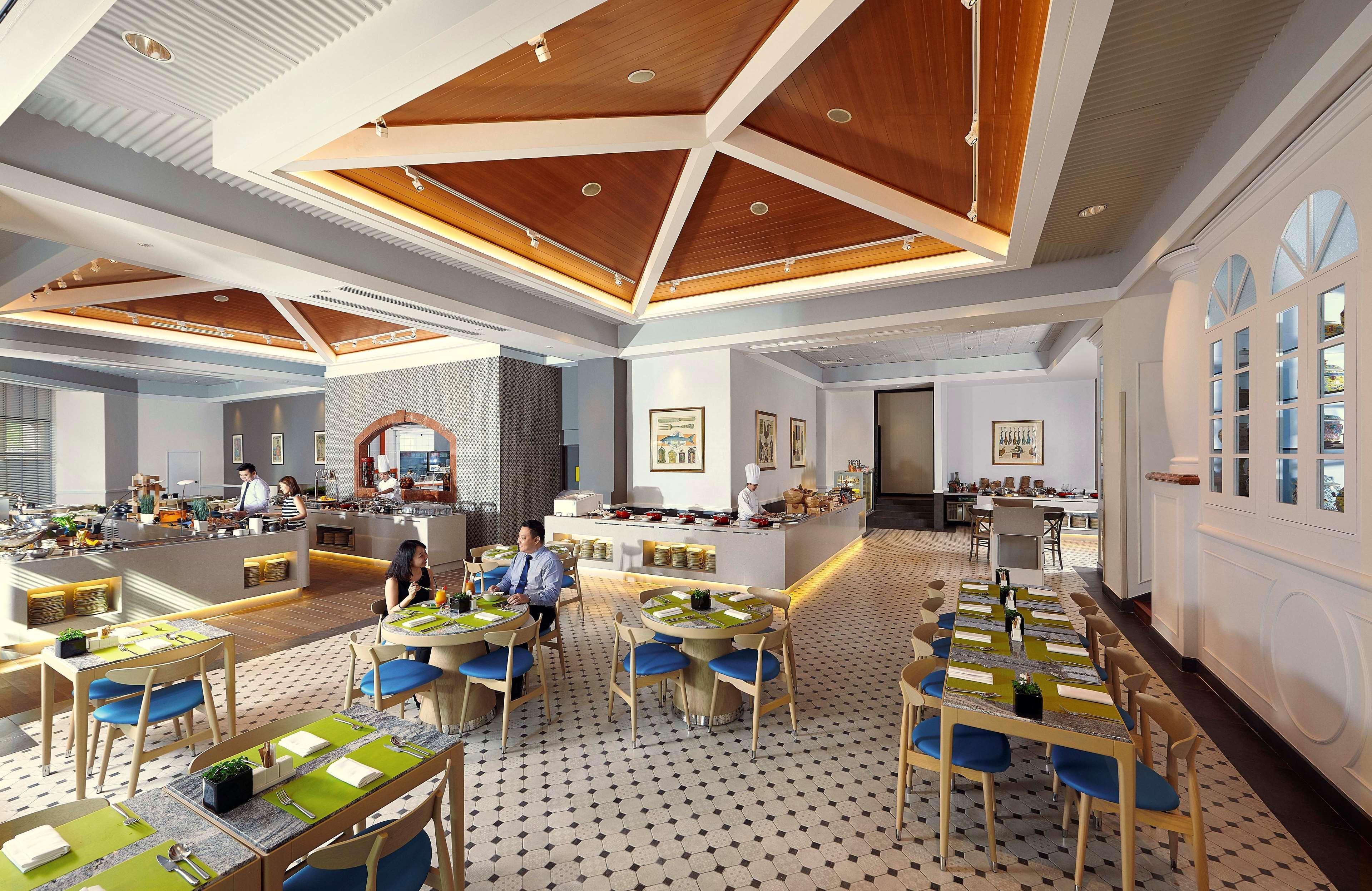 Hotel Paradox Merchant Court At Clarke Quay