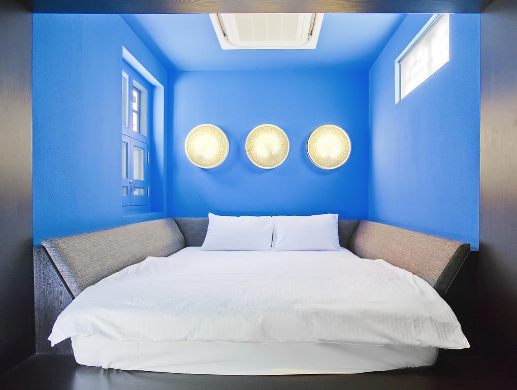 Porcelain By Jl Hotel