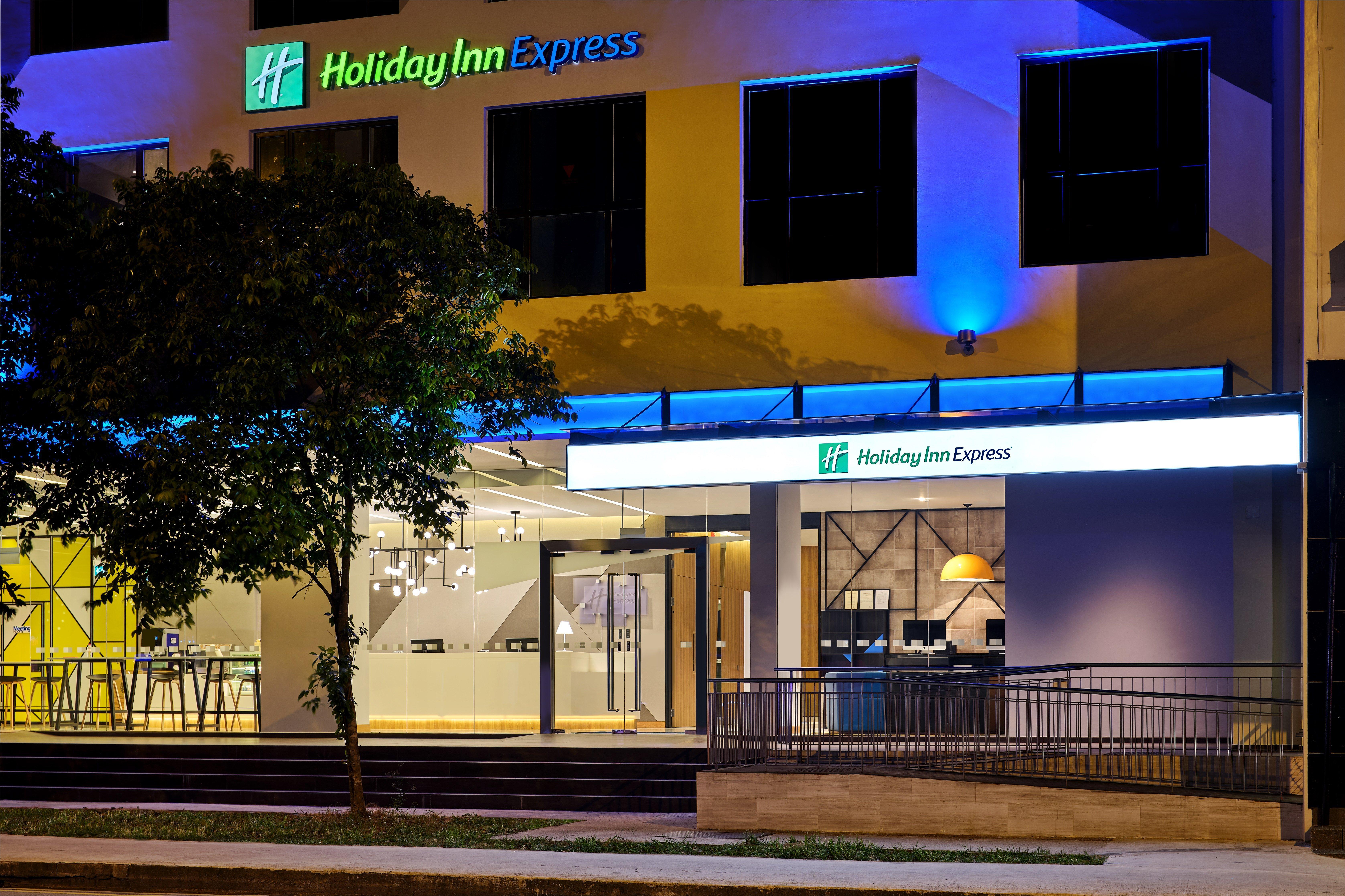 Hotel Express Serangoon By Ihg