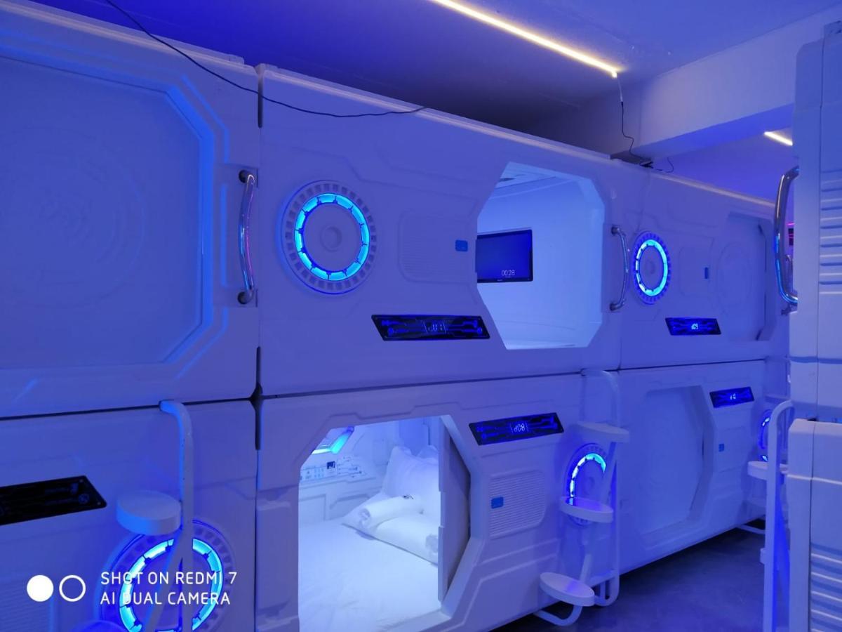 Galaxy Pods Capsule Boat Quay Capsule hotel Singapore
