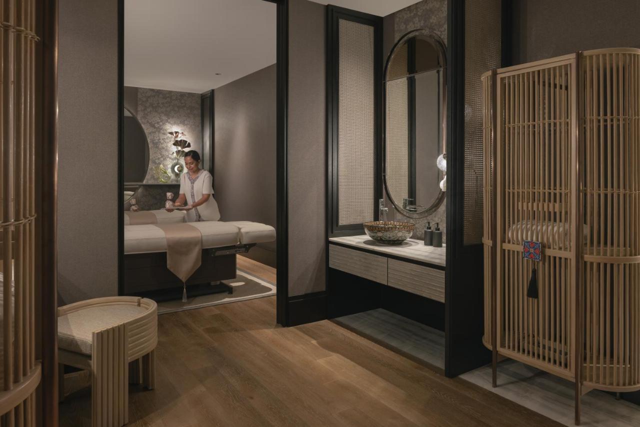 Four Seasons 5* Singapore