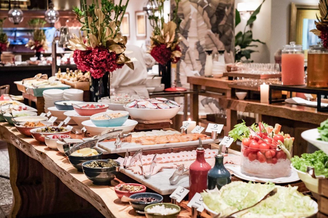 Four Seasons 5*