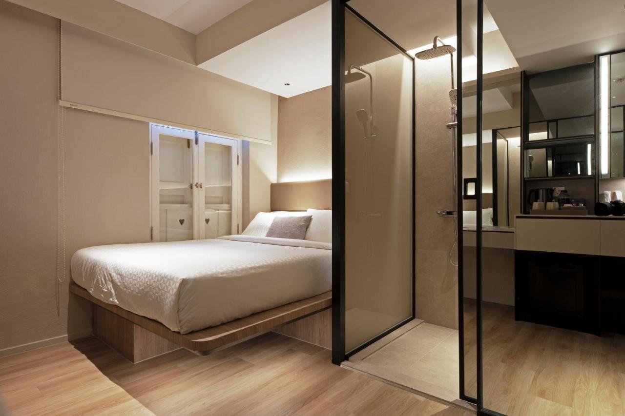 Porcelain By Jl Asia Hotel
