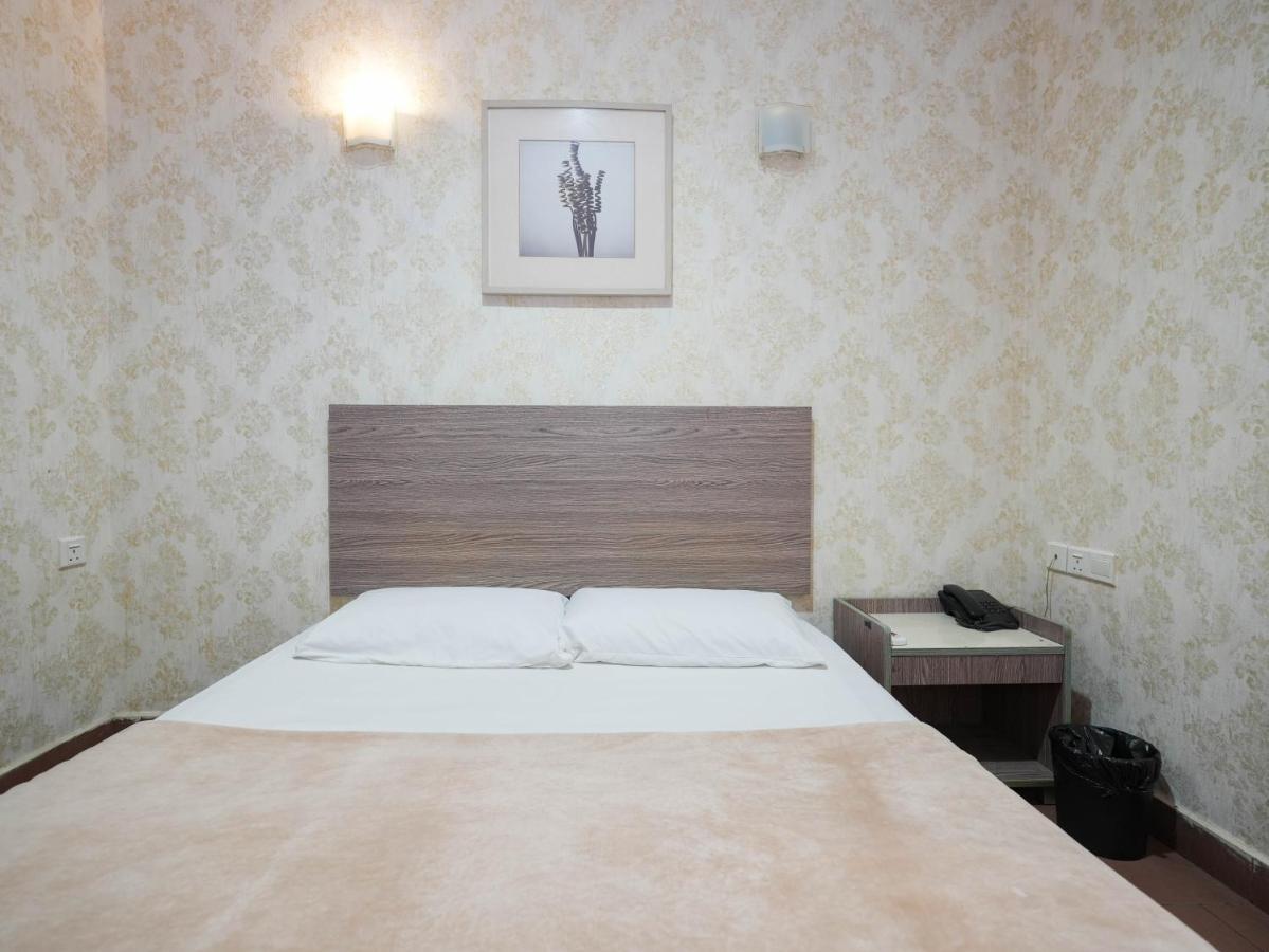 Mountbatten Hotel Singapore