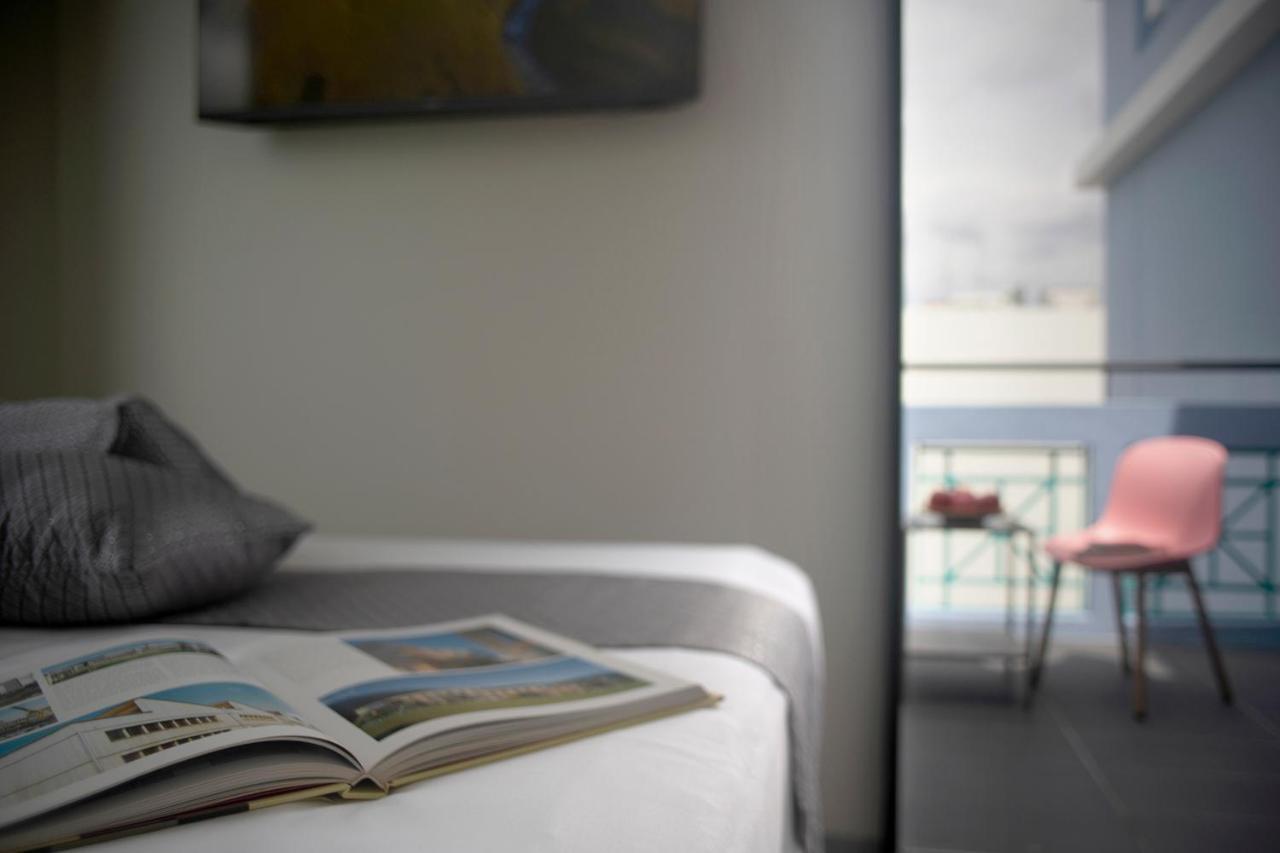 81 Premier Princess 2* Singapore