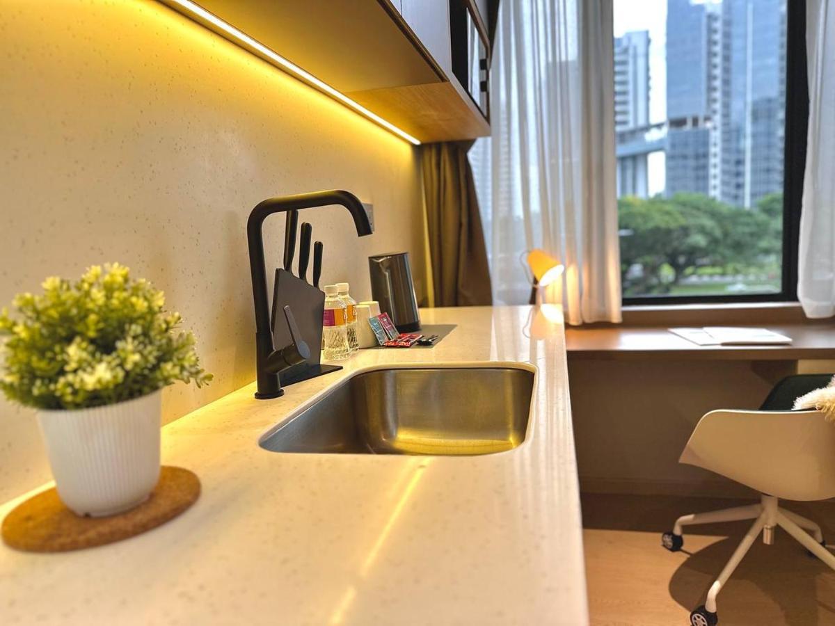 Aparthotel Isa Amber Road 3*