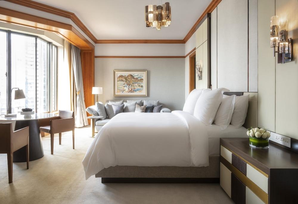 Four Seasons 5* Singapore