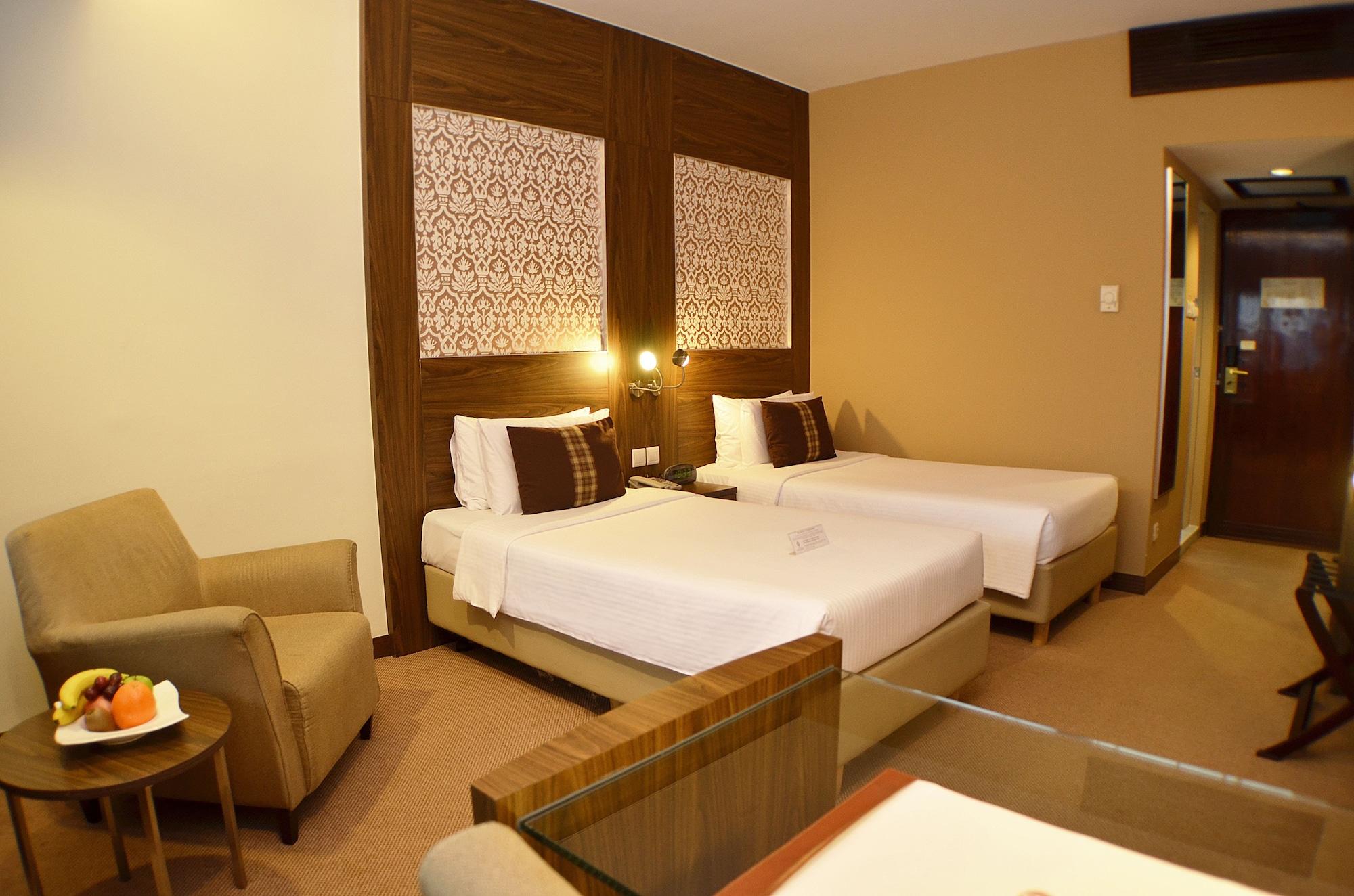 Grand Pacific 4*