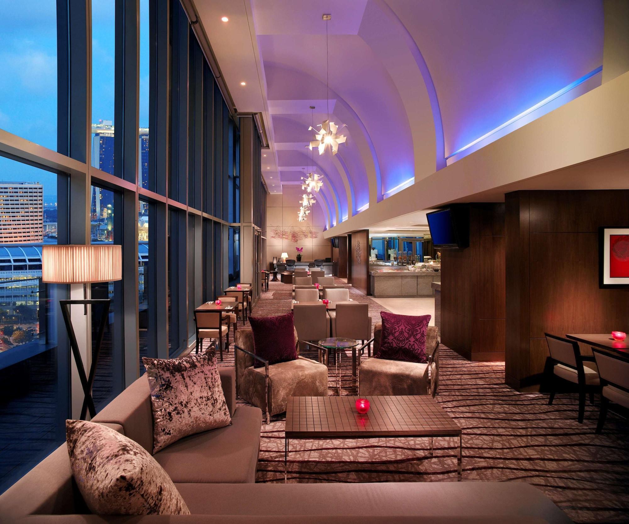 Carlton Hotel 5*