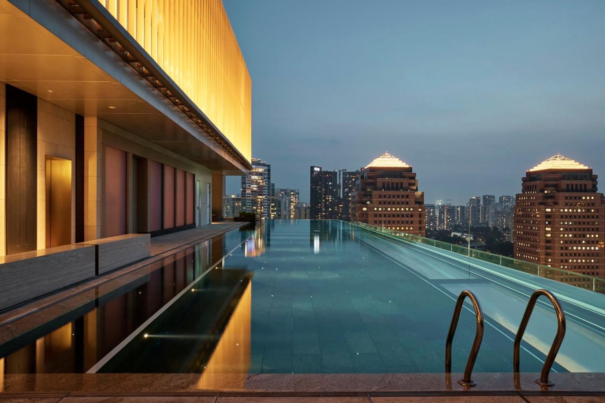 Hotel Metropolitan 5*