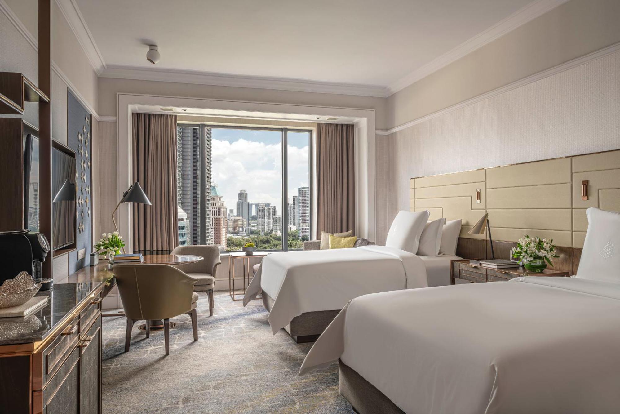Four Seasons Hotel 5*