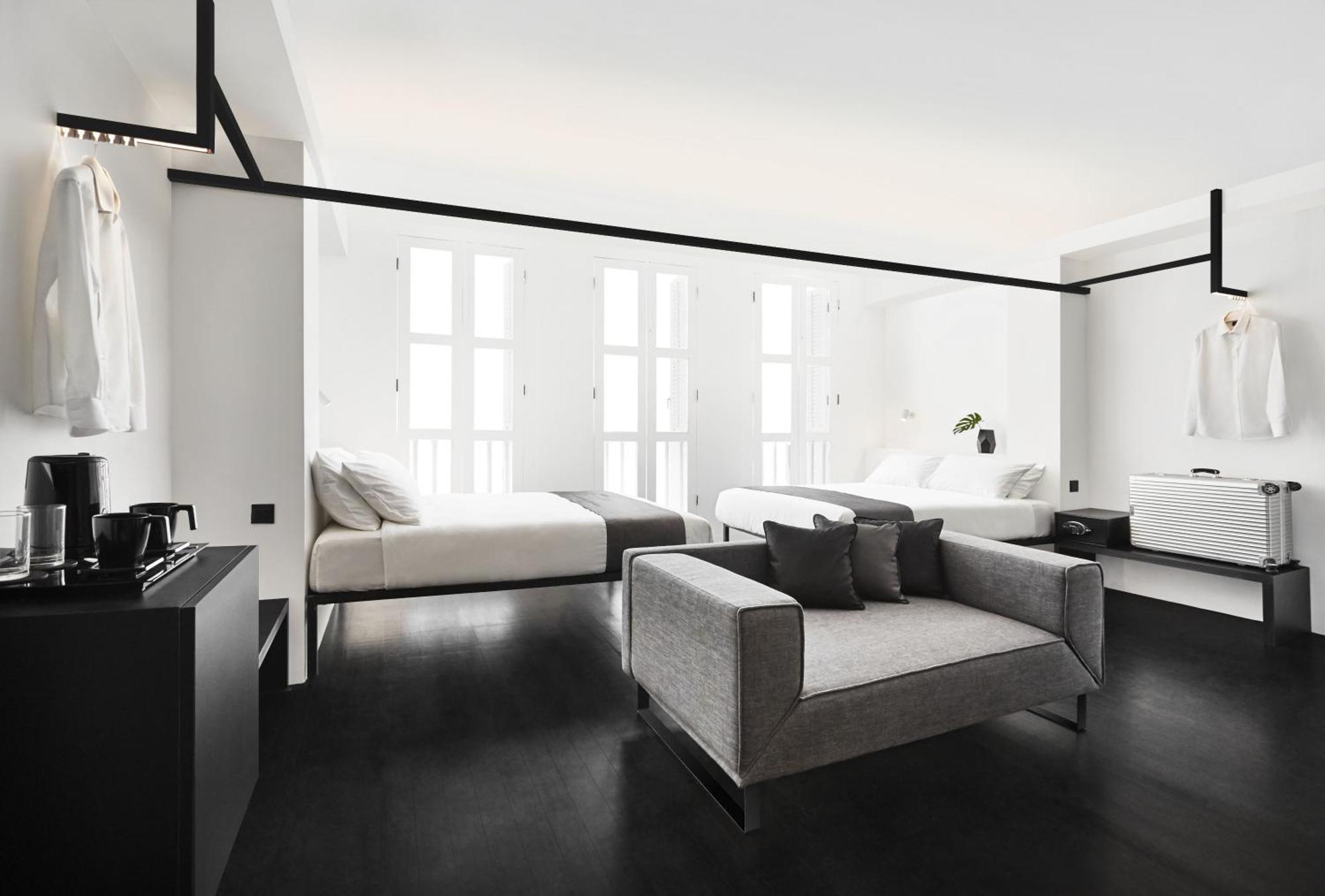 Mono Hotel