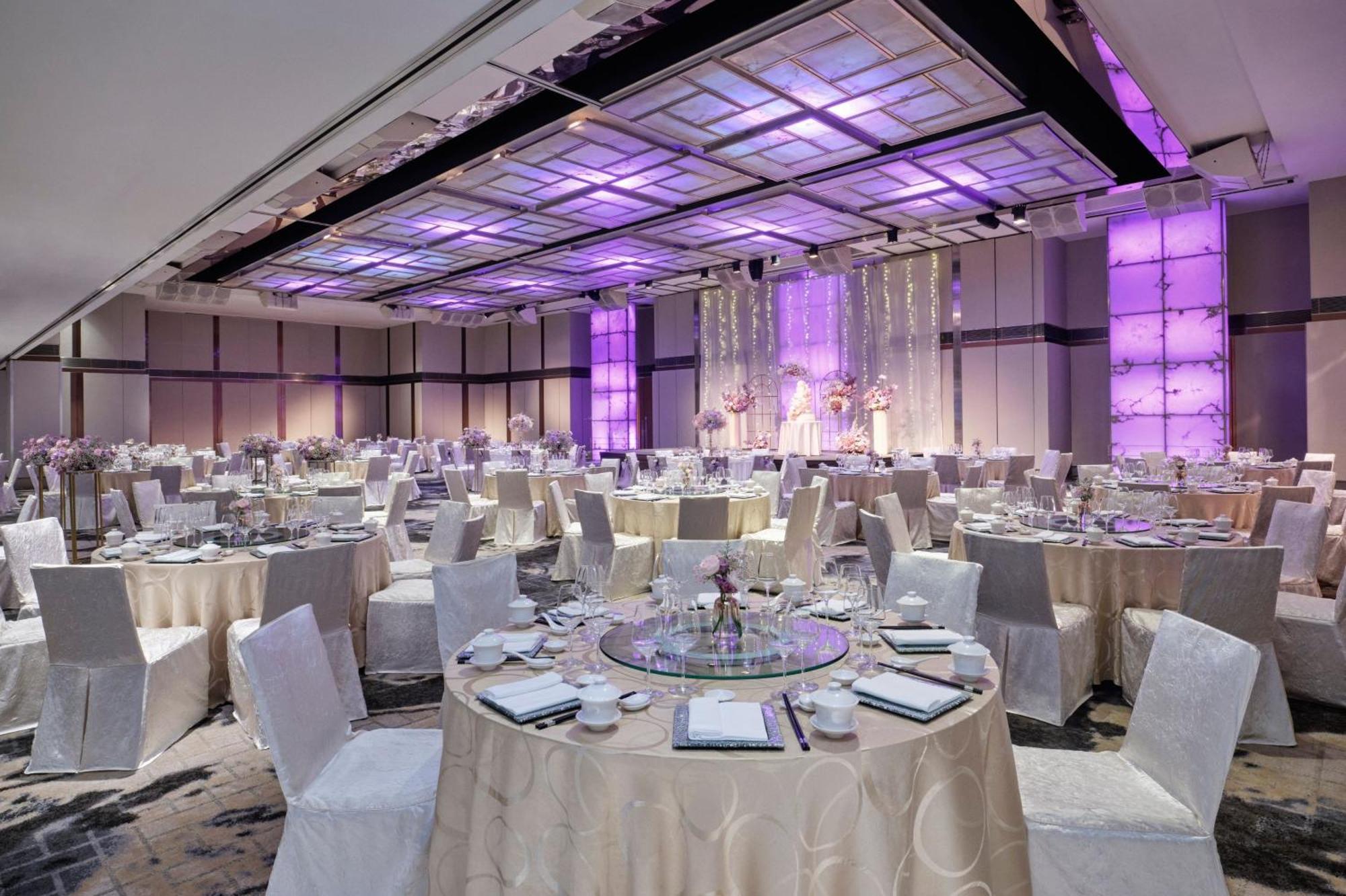 Marriott Tang Plaza Hotel 5*