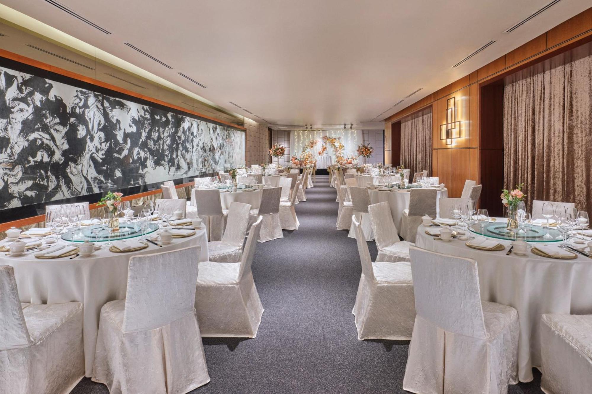 Marriott Tang Plaza Hotel 5*