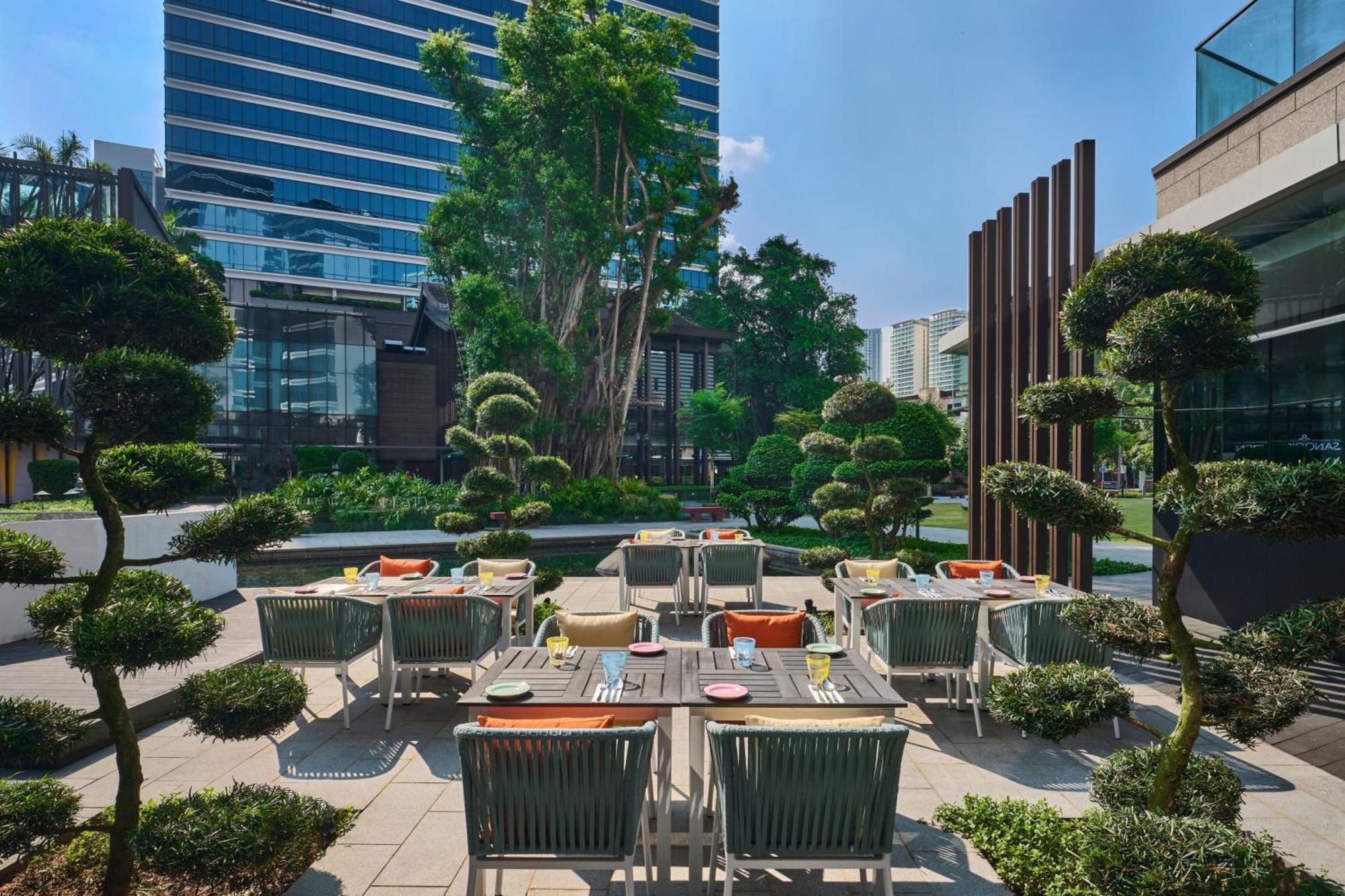 Hotel Aloft Novena