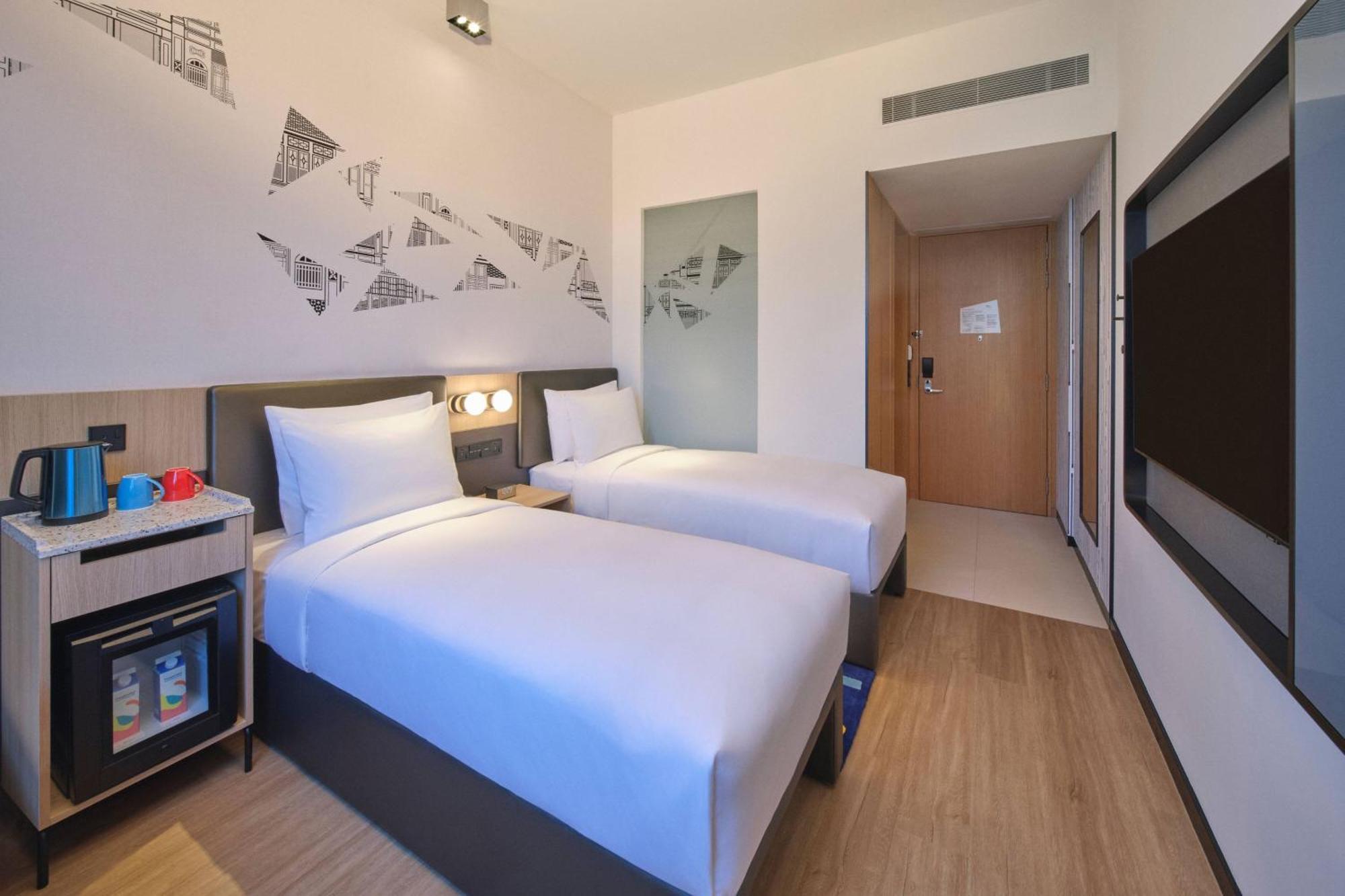 Aloft Novena 4*