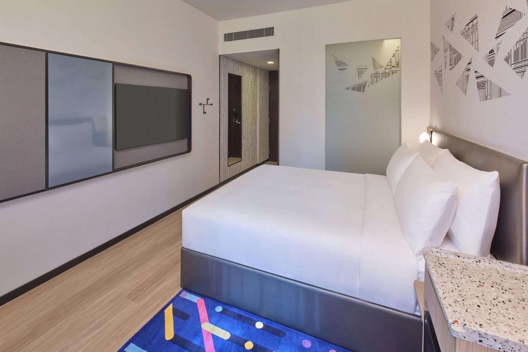 Aloft Novena Hotel 4*