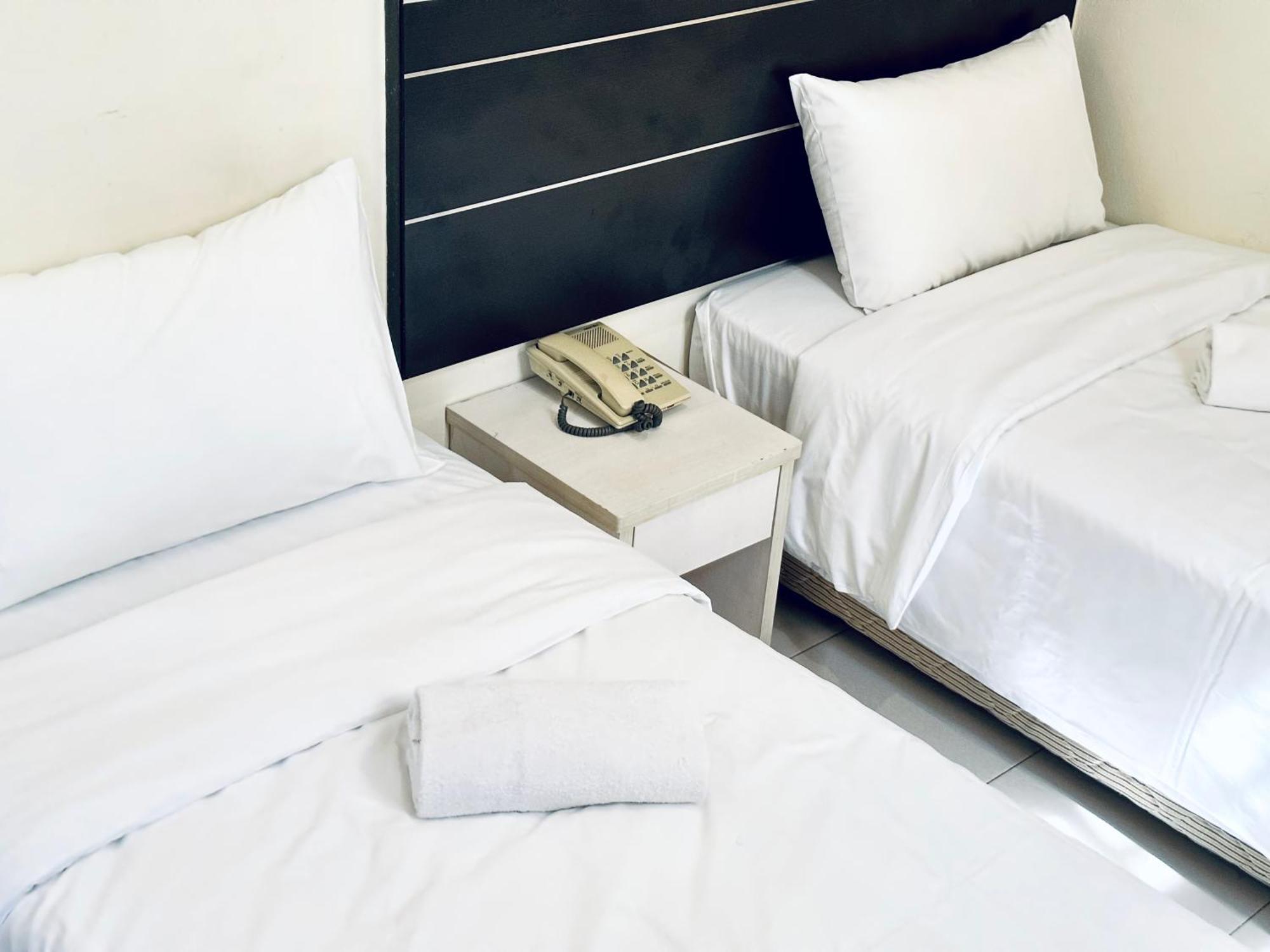 Asphodel Hotel 2*