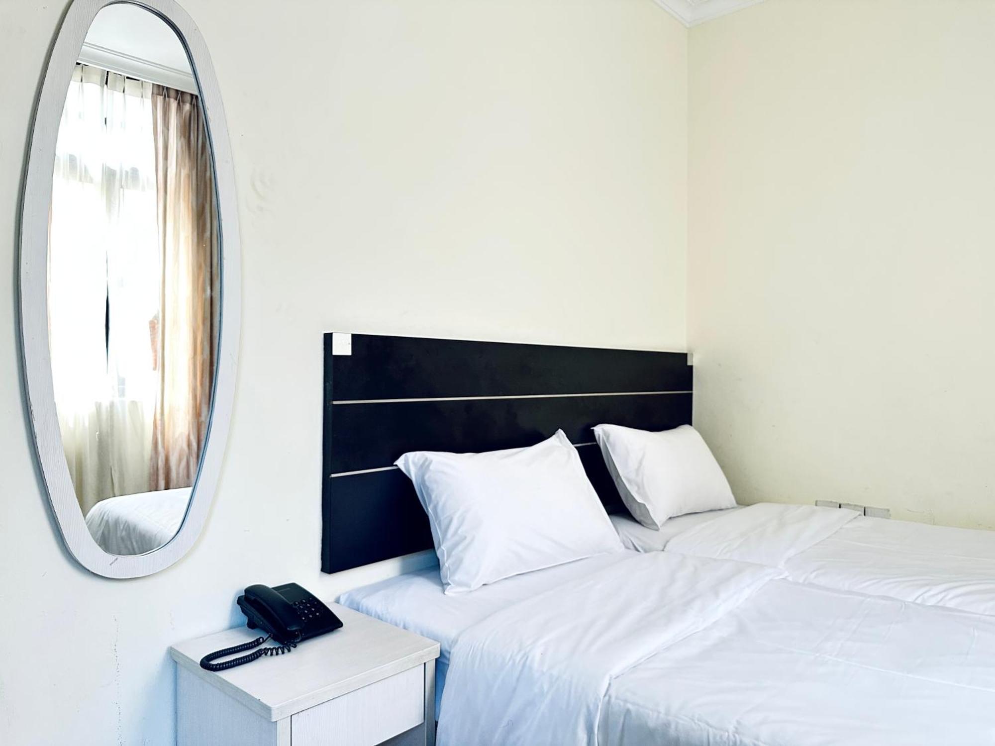 Asphodel 2* Singapore
