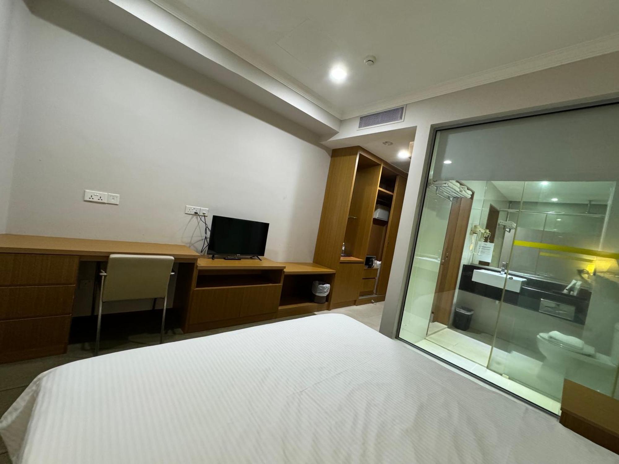 Hotel New Cape 3*