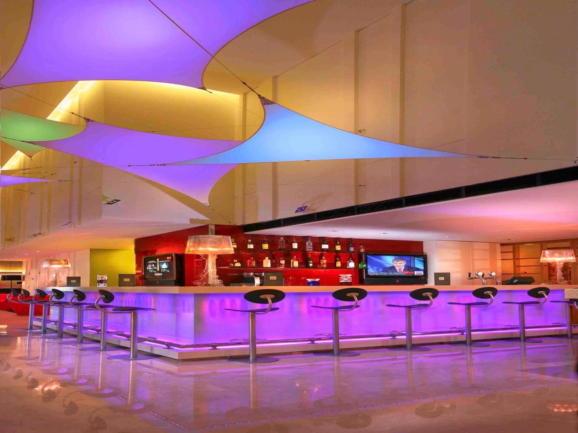 Ibis On Bencoolen Hotel 4*