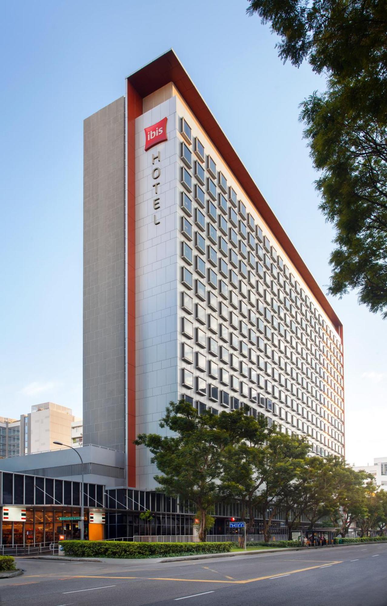 Hotel Ibis On Bencoolen 4*