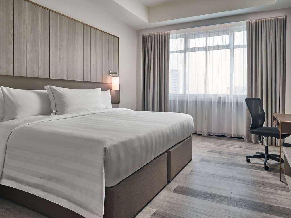 Hotel Novotel On Kitchener *